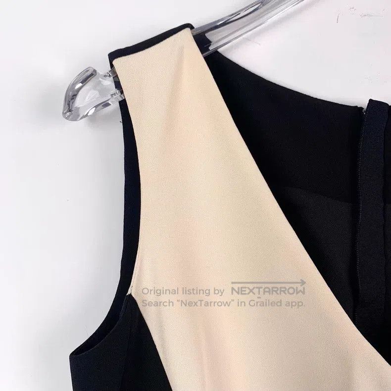 Louis Vuitton Louis Vuitton V-Neck Sleeveless Color-Block Mulberry Silk Size XXS / US 00 / IT 34 - 3 Thumbnail