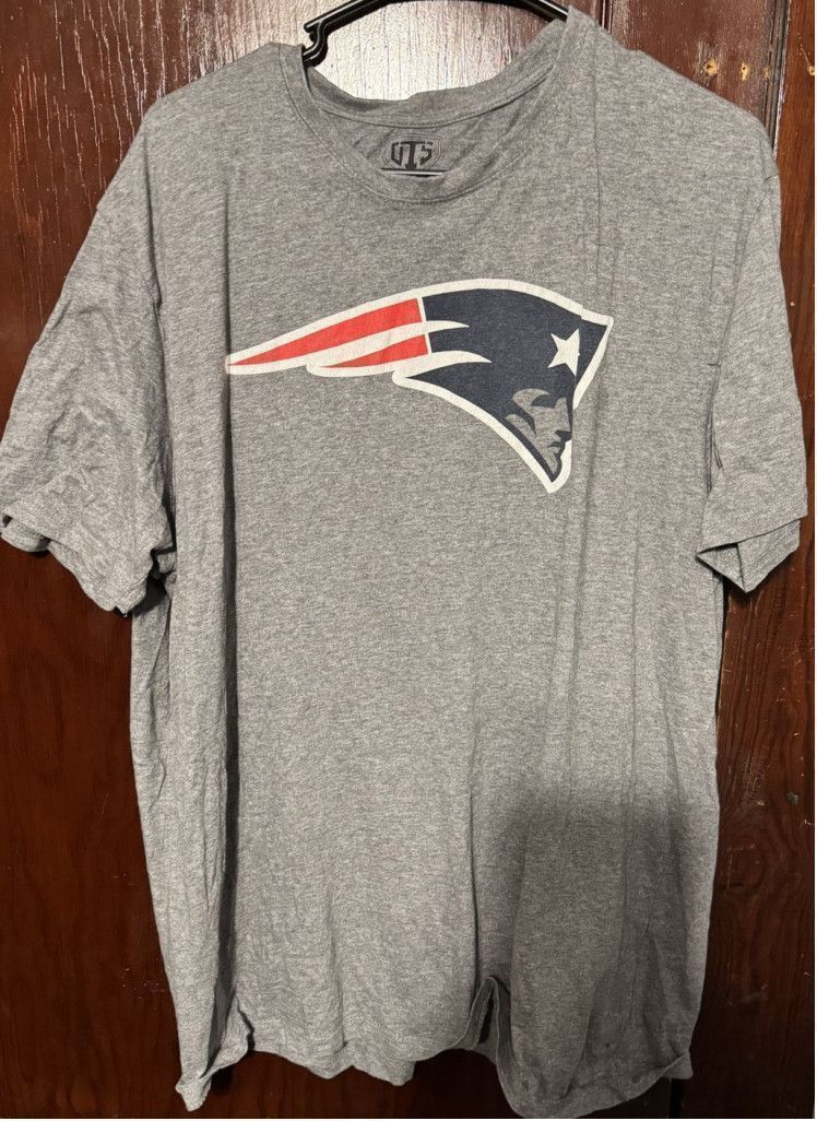 The Unbranded Brand New England Patriots T-Shirt Men XL Gray NFL Football Size US XL / EU 56 / 4 - 1 Thumbnail