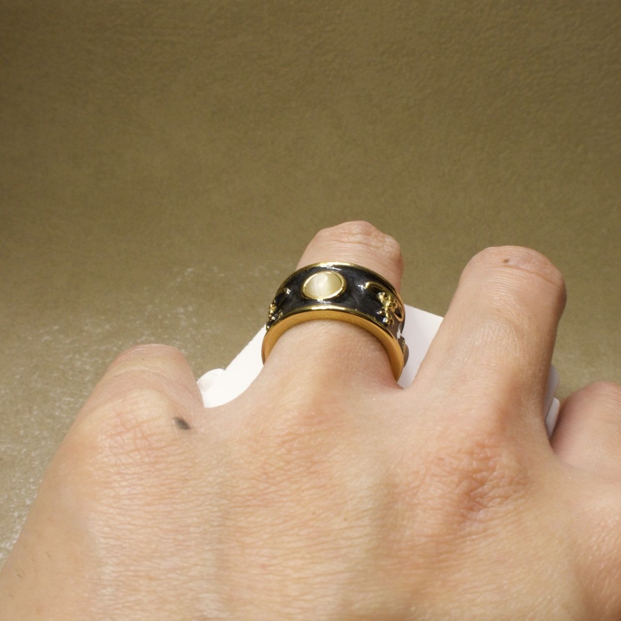 Other cream+ Titanium Steel Wide Band Saturn Ring (Unisex) Size ONE SIZE - 4 Thumbnail