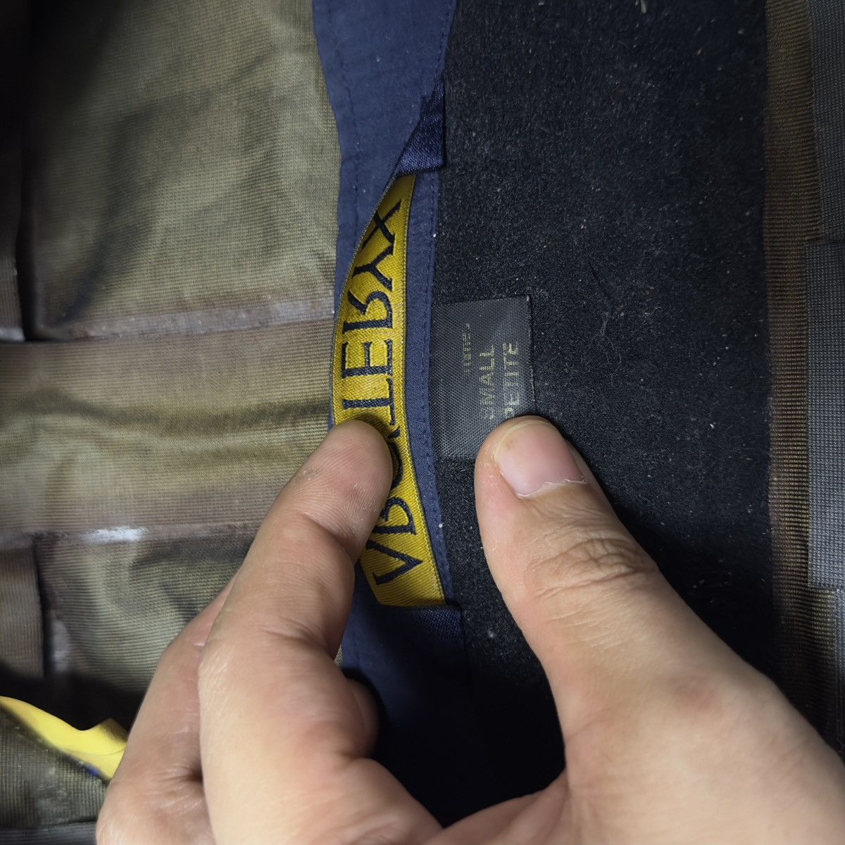 Arc'teryx 90’s Arc’teryx Theta AR Too Blue 24K Gold Gore-Tex Jacket Size US S / EU 44-46 / 1 - 18 Thumbnail