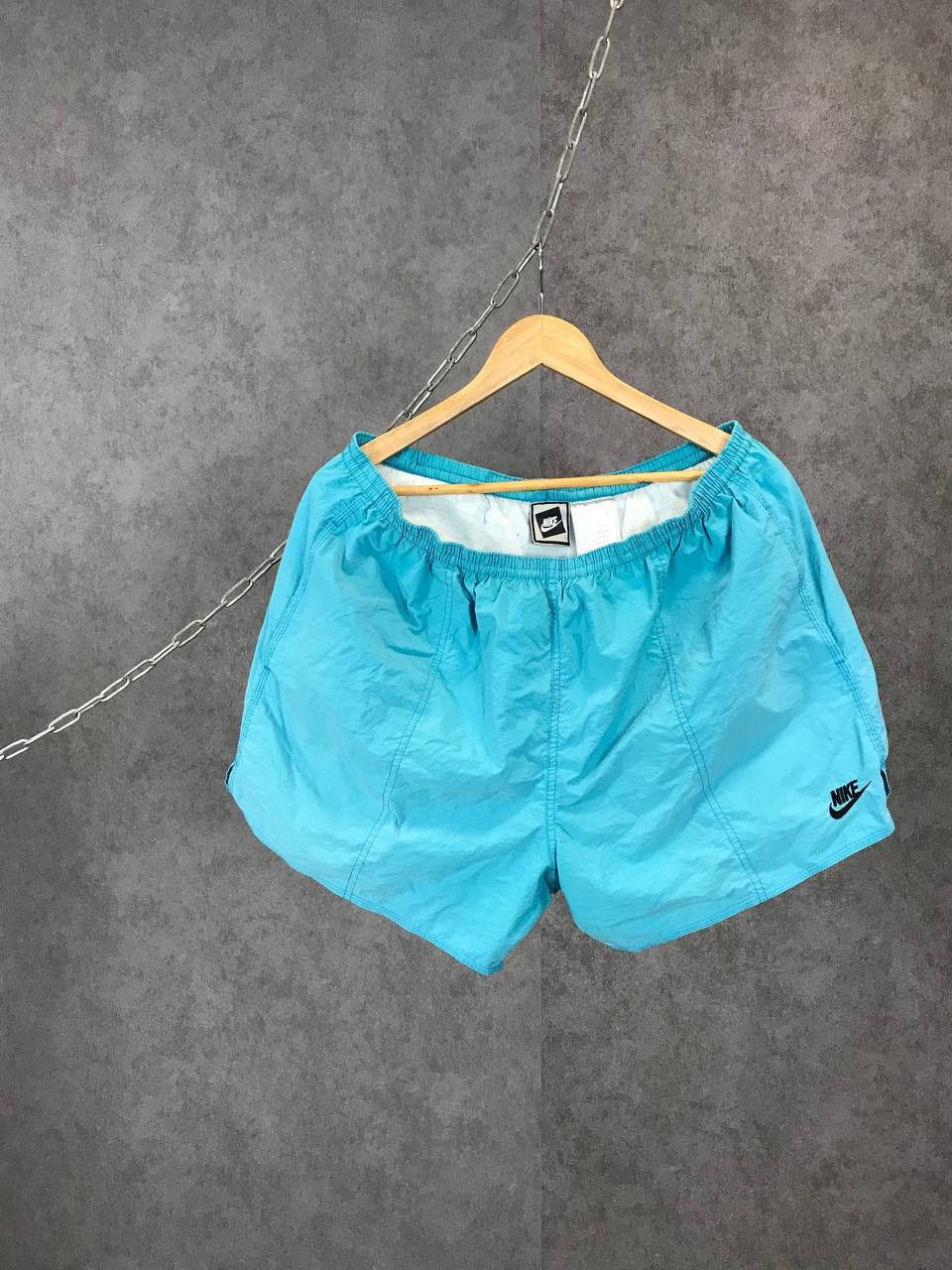 Vintage Nike swoosh streetwear vintage nylon shorts Size US 36 / EU 52 - 1 Thumbnail