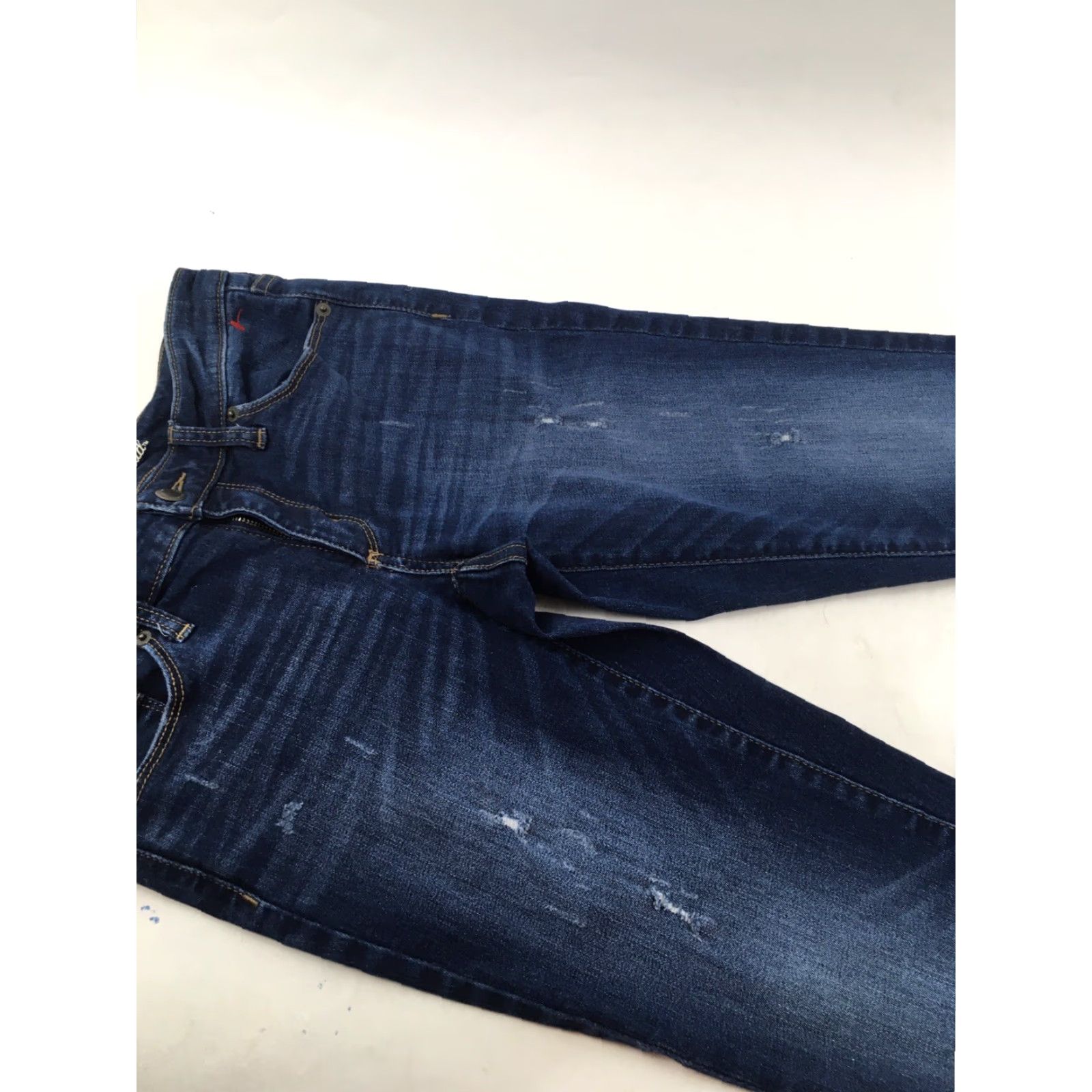 Vintage Universal Thread Jeans Women's 2 (26R) Blue Mid Rise Skinny Distressed Jeans Size 26" / US 2 / IT 38 - 4 Thumbnail