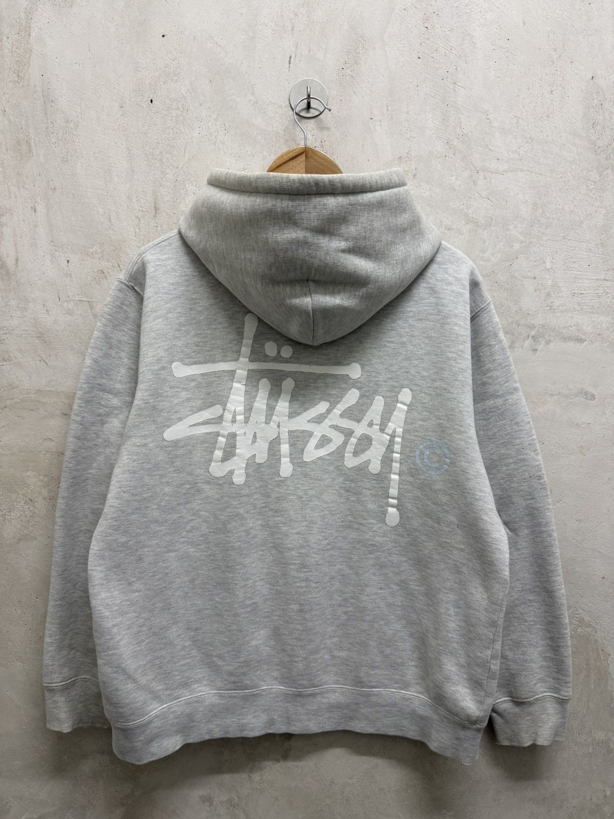 Stussy osakaロゴ ジップアップパーカー Streetwear × Stussy Black Stussy Osaka Zip Up Hoodie | Grailed