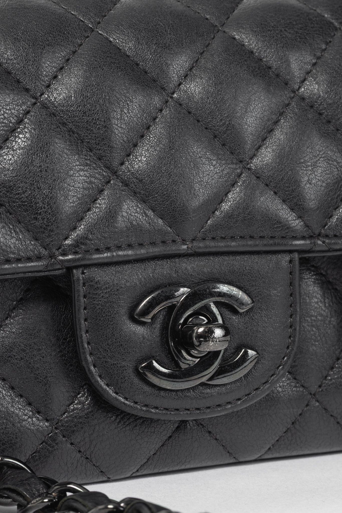 Chanel Chanel S17 Mini Classic Black Lambskin Quilted Flap Bag Size ONE SIZE - 9 Thumbnail