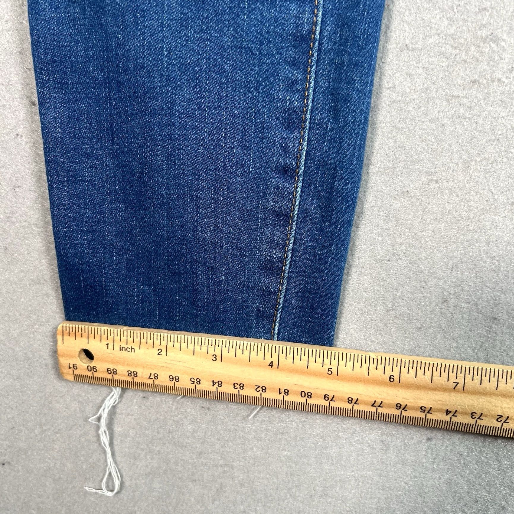 Madewell VINTAGE Madewell Jeans Skinny Adults 25 Blue High Rise 10” Roadtripper Medium Wash Stretch Comfort Womens Size 26" / US 2 / IT 38 - 6 Thumbnail