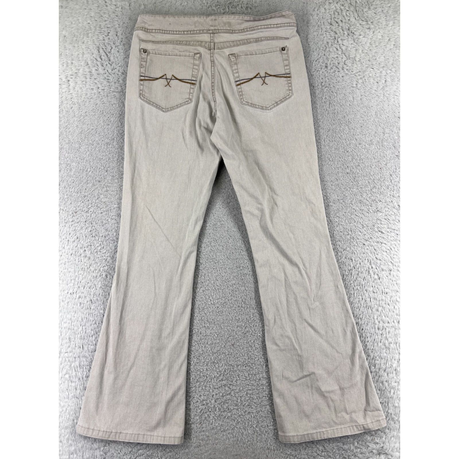 Vintage Jeanstar Jeans Womens 6 Beige Denim Flare Low Rise 27x30 Cotton Blend 5-Pocket Design Vintage No 90s Southwestern Womens Jeans Flared Size 28" / US 6 / IT 42 - 2 Thumbnail