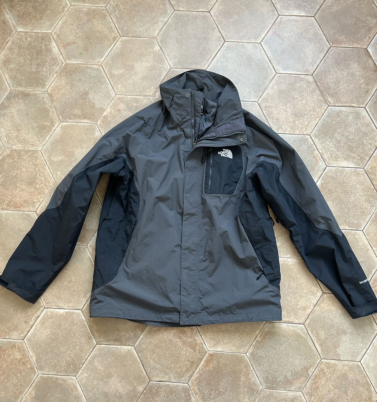 The North Face VINTAGE THE NORTH FACE HYVENT JACKET Size US L / EU 52-54 / 3 - 1 Thumbnail