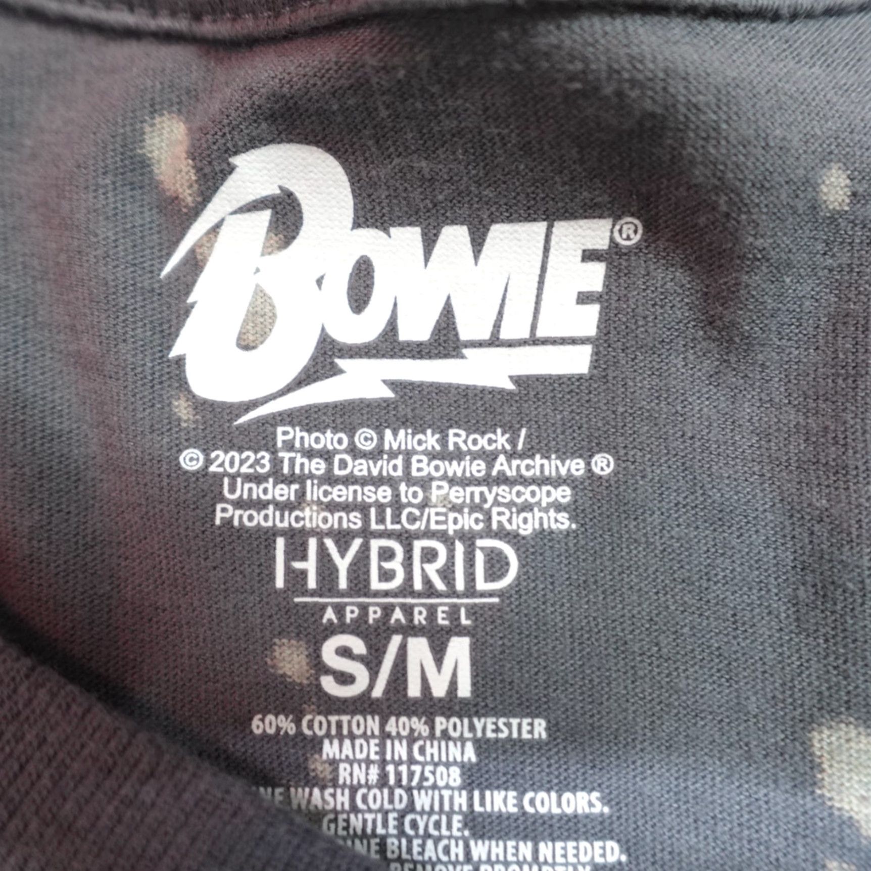 Vintage David Bowie Womens Shirt Medium Blue Gray Retro 1972 Tour Official Oversized Shirt Womens M Blue Gray 1972 Tour Bowie Black? Size M / US 6-8 / IT 42-44 - 2 Thumbnail