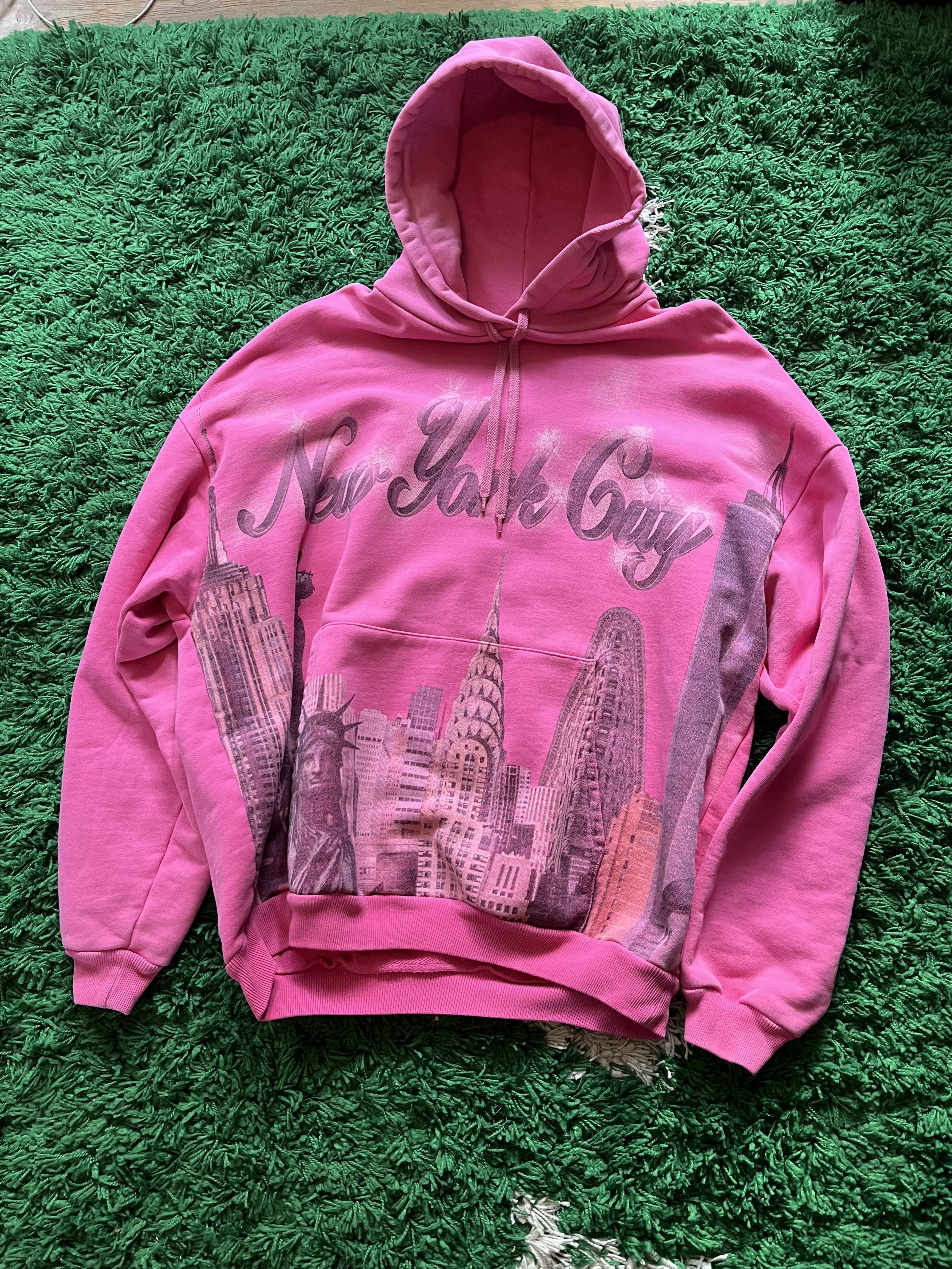 Balenciaga Balenciaga New York Pink Hoodie Size US L / EU 52-54 / 3 - 1 Thumbnail