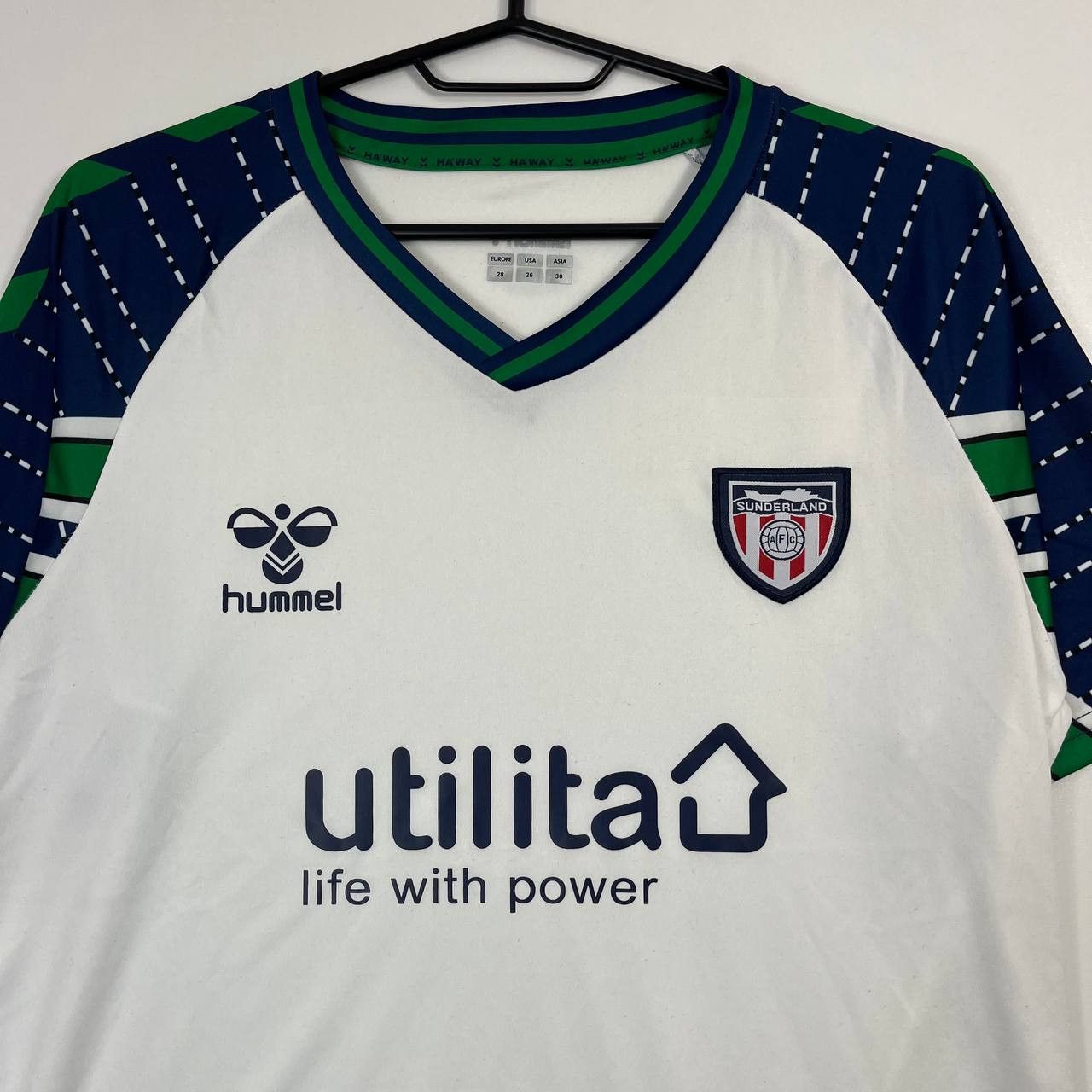 Other Sunderland AFC Home Football Shirt Hummel Utilita Youth 26 Size US S / EU 44-46 / 1 - 2 Thumbnail