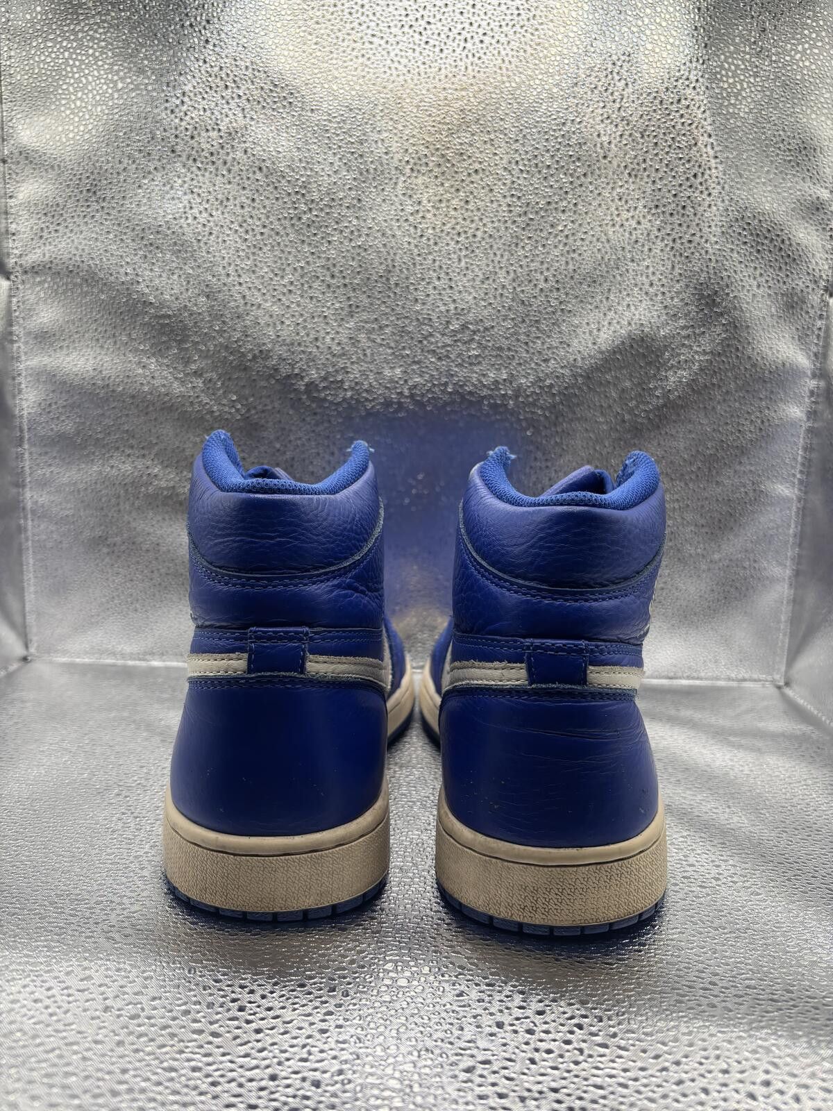 Jordan Brand Air Jordan 1 high hyper Royal Size US 9 / EU 42 - 4 Thumbnail
