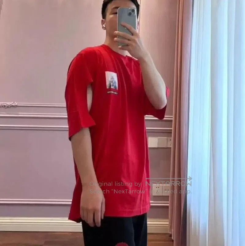 Burberry Burberry Red Cotton Short Sleeve T-Shirt. Size US L / EU 52-54 / 3 - 9 Thumbnail