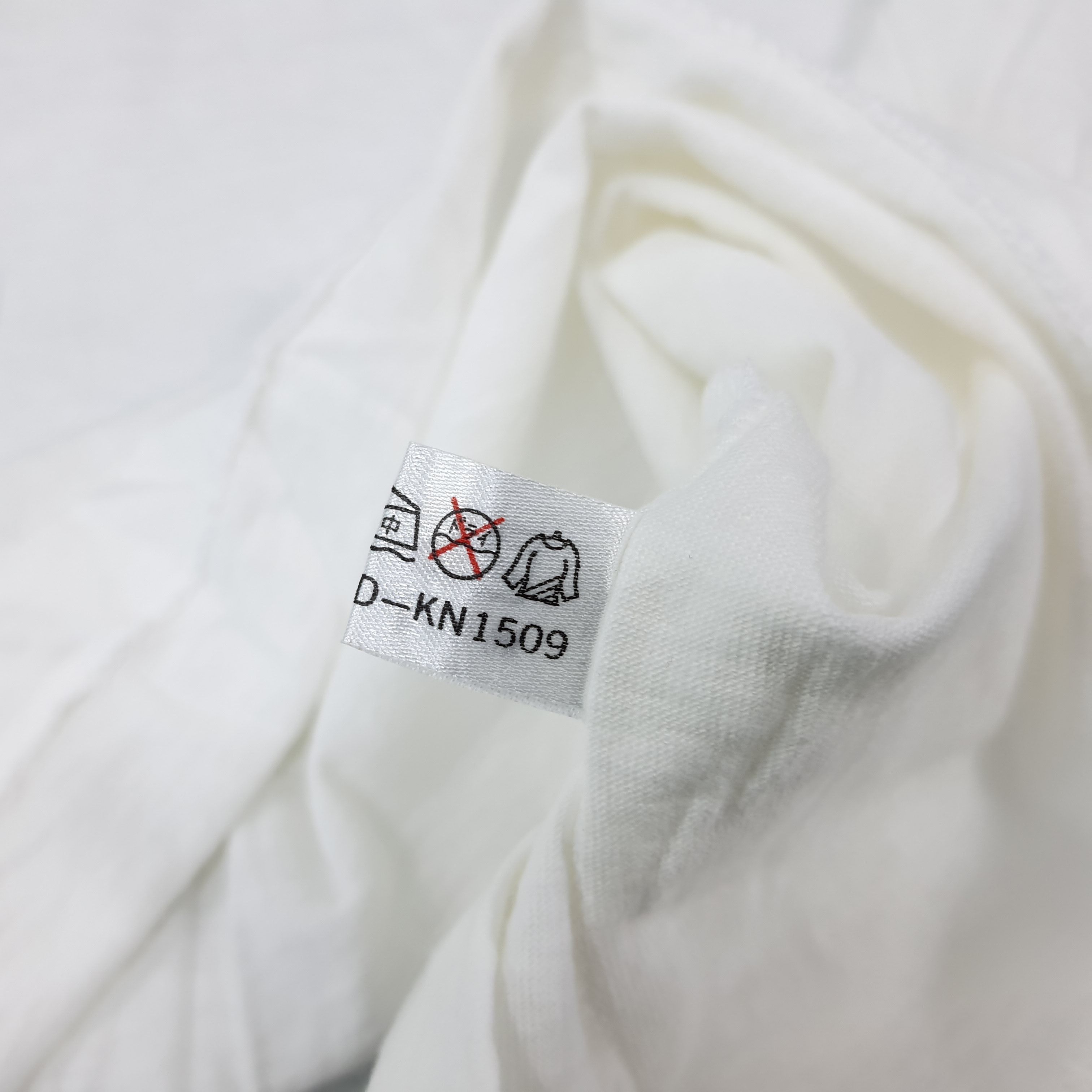 Other Vintage Mobil 1 Nakajima NSX Motorsports Tshirt C239N39 Size US M / EU 48-50 / 2 - 8 Thumbnail