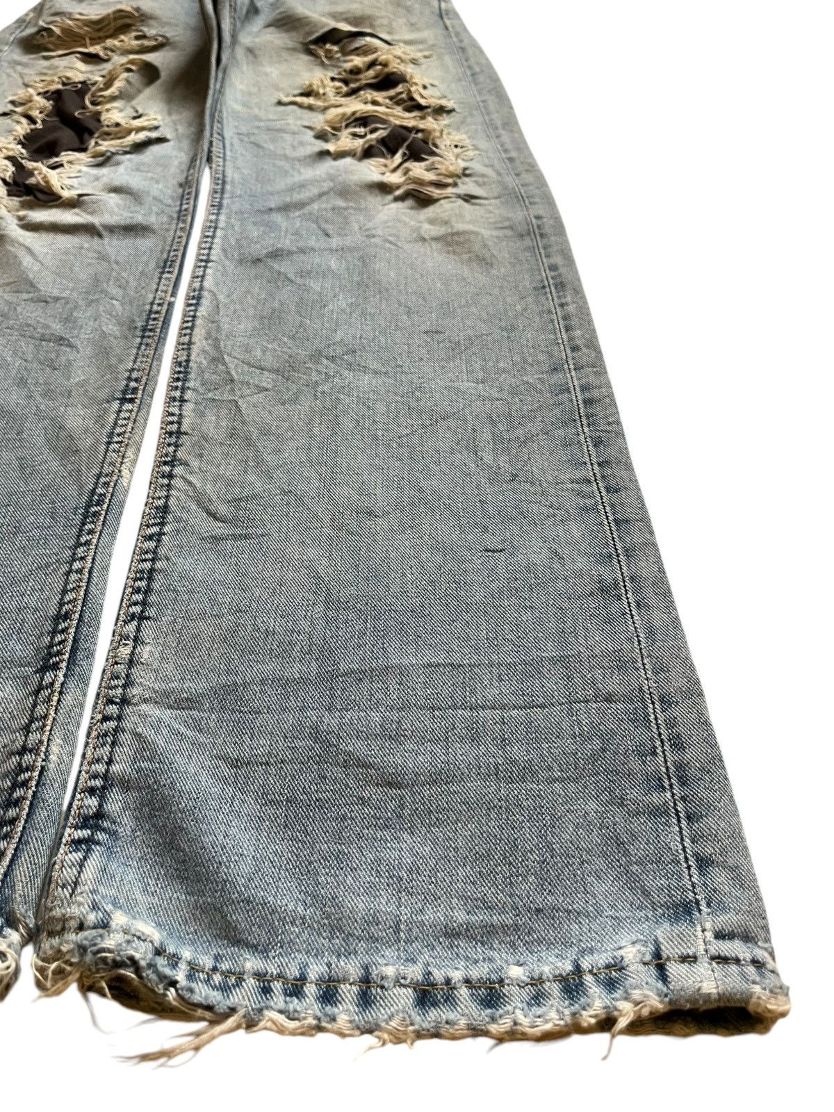 Japanese Brand × Lee Vintage Lee Japanese Selvedge Blue Wash Distress Baggy Jeans Size US 31 - 8 Thumbnail