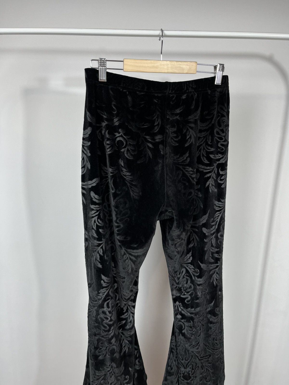 Other Vintage Black Velvet Flared Pants Women L Baroque Bottoms Size 32" / US 10 / IT 46 - 13 Thumbnail