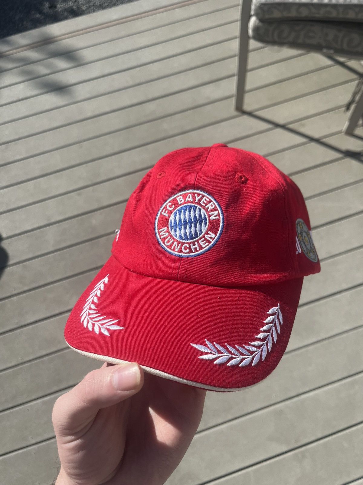 Vintage Vintage Bayern Munich FC Bundesliga Red/White Strapback Hat Size ONE SIZE - 1 Thumbnail