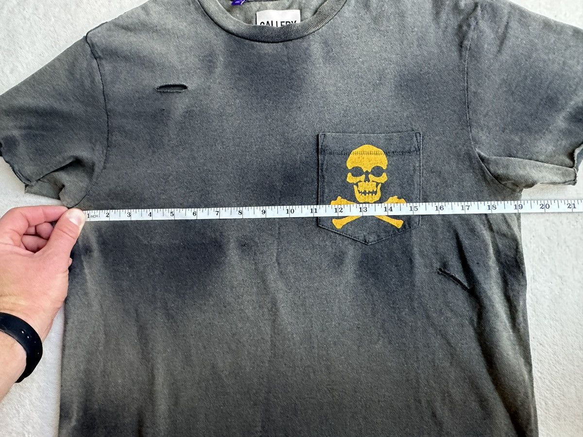 Gallery Dept. Gallery Dept skull and crossbones Hollywood logo t shirt Size US S / EU 44-46 / 1 - 4 Thumbnail