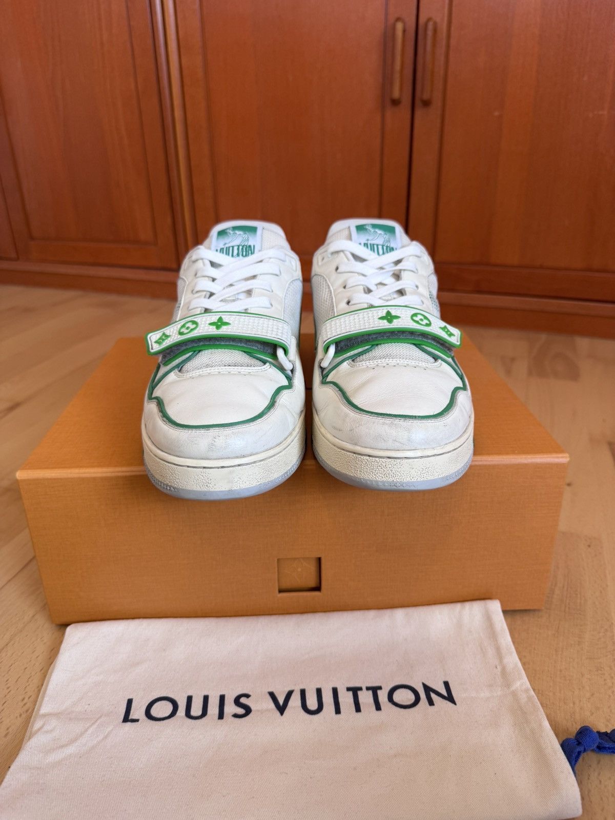 Louis Vuitton Louis Vuitton LV Trainer White Green Velcro Strap Size US 10.5 / EU 43-44 - 6 Thumbnail