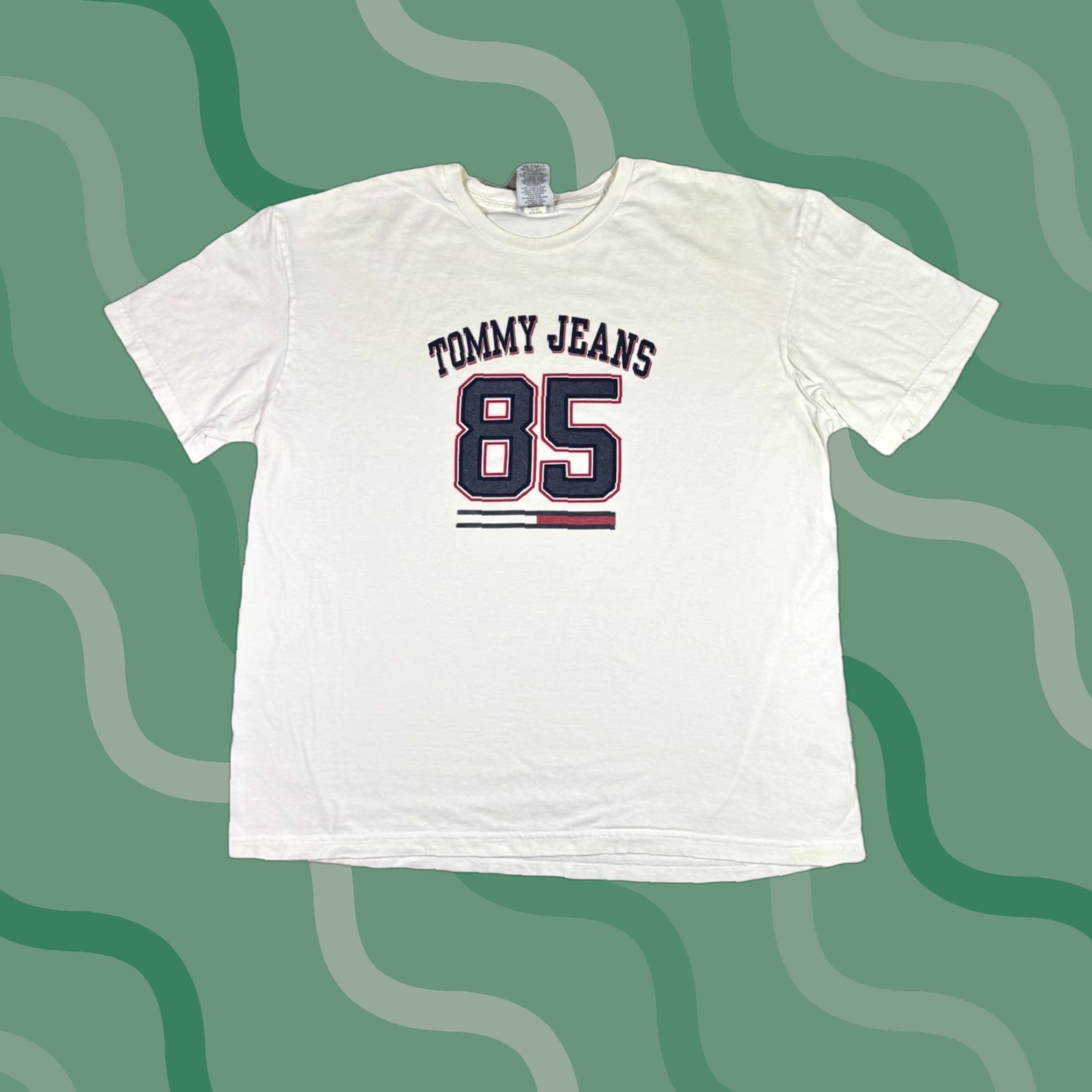 Tommy Hilfiger VINTAGE Tommy Jeans T Shirt Promo Tommy Hilfiger Adult XL 90s White Cotton Crew Neck Short Sleeve Mens Size US XL / EU 56 / 4 - 1 Thumbnail