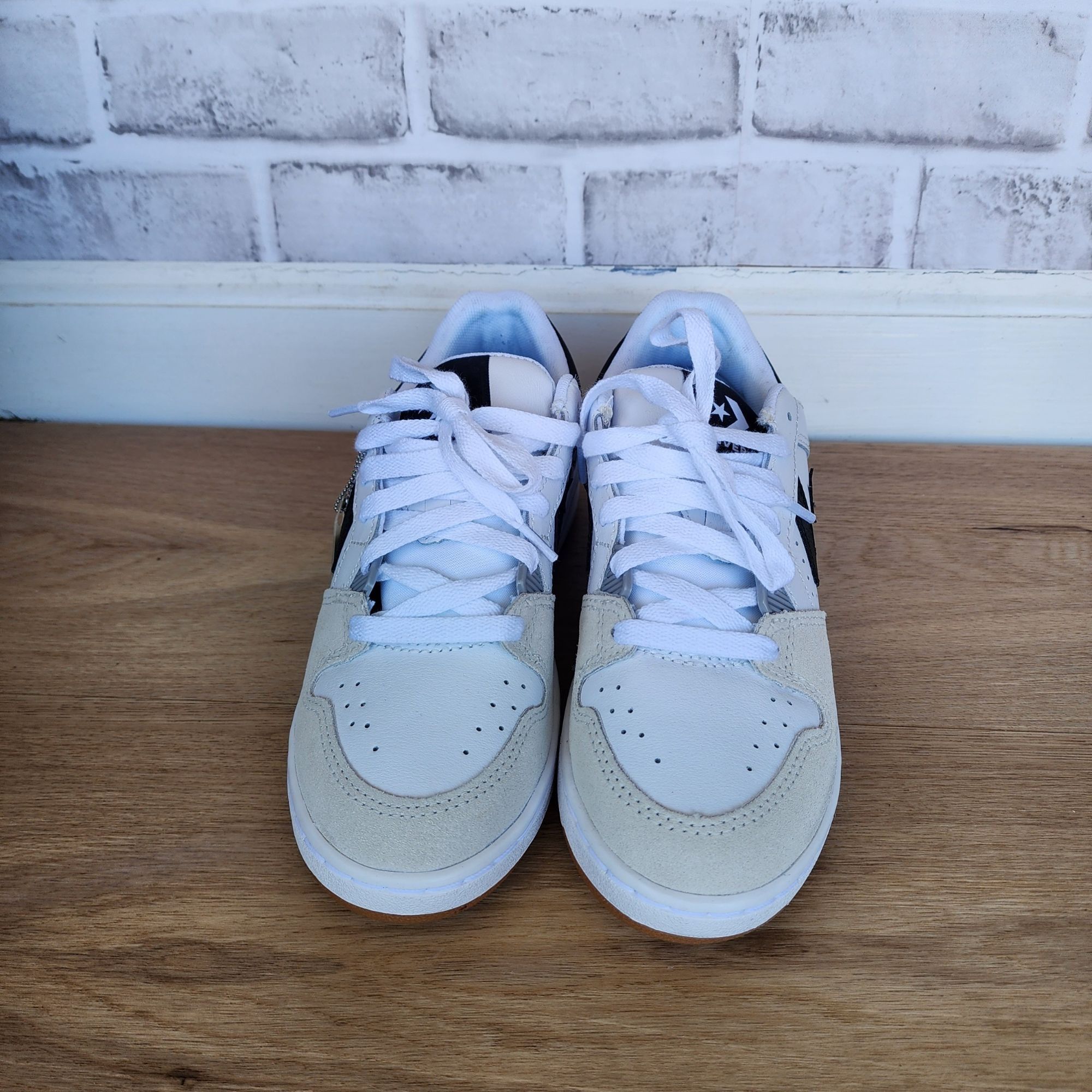 Converse ⭐Converse CL98 OX Low Top Size 5 Men's shoes Sneakers White Size US 5 / EU 37 - 4 Thumbnail