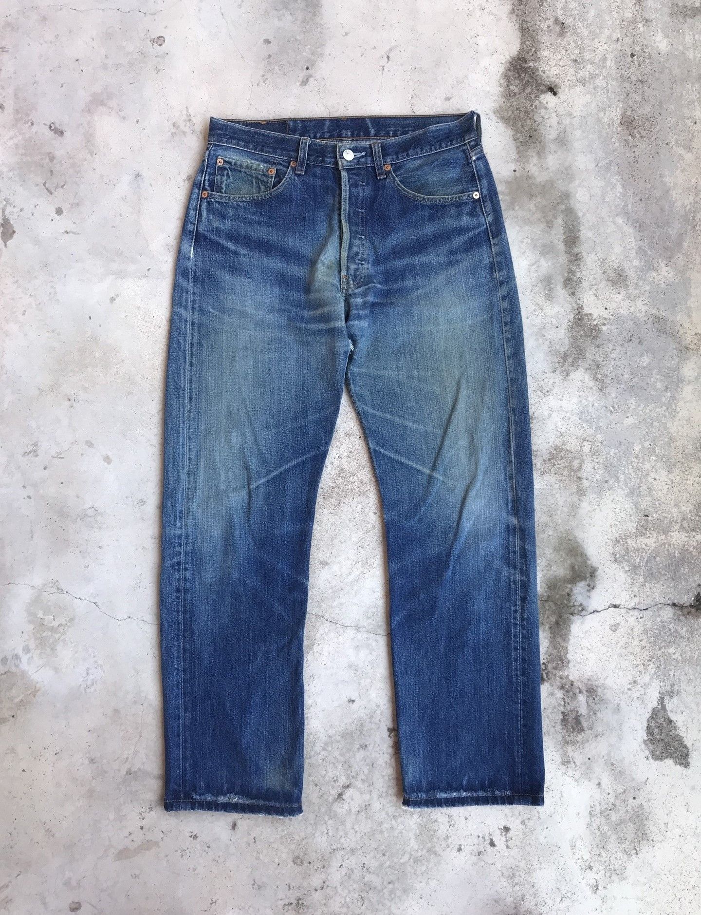 Levi's × Vintage Vintage Levis 501 distressed ripped bluewash japan W30x28.5 Size US 30 / EU 46 - 1 Thumbnail