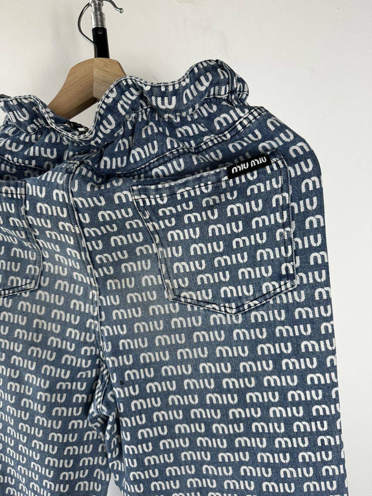 Miu Miu Miu Miu All-Over Logo Print Denim Jeans – Made in Italy Size 28" / US 6 / IT 42 - 7 Thumbnail