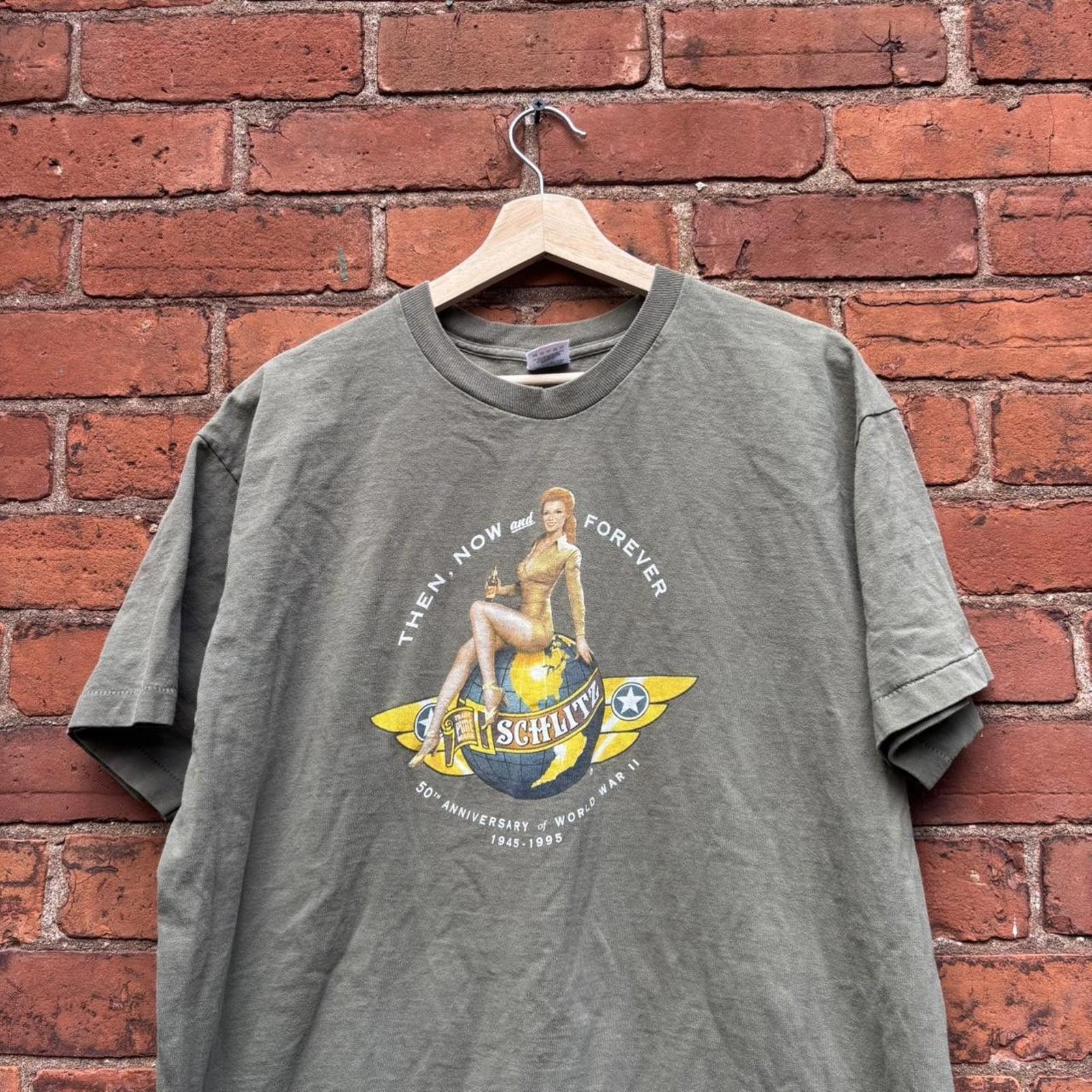 Fruit Of The Loom vintage schlitz 50th anniversary of world war 2 t shirt XL Size US XL / EU 56 / 4 - 3 Thumbnail
