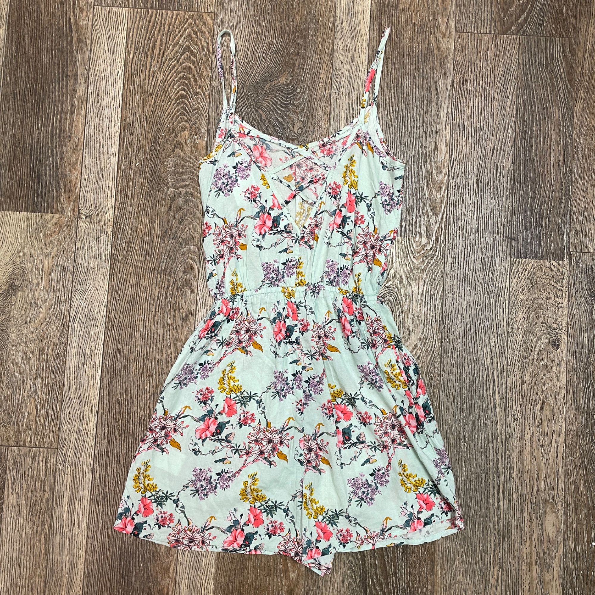 H&M S - H&M Floral Patterned Romper Size S / US 4 / IT 40 - 2 Thumbnail