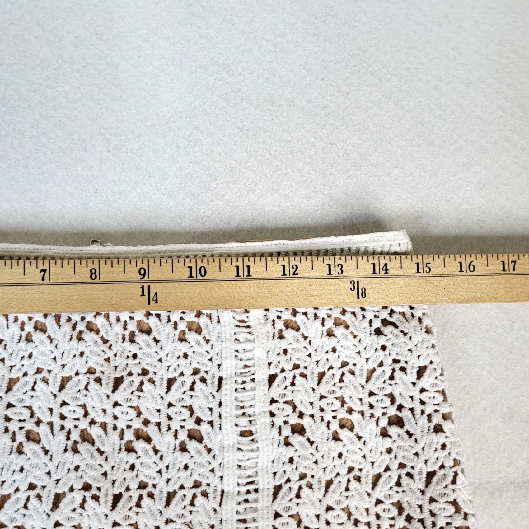 Vintage KENDALL & KYLIE Women's White Floral Lace Zip Mini Lined Skirt Size M Size 32" / US 10 / IT 46 - 3 Thumbnail