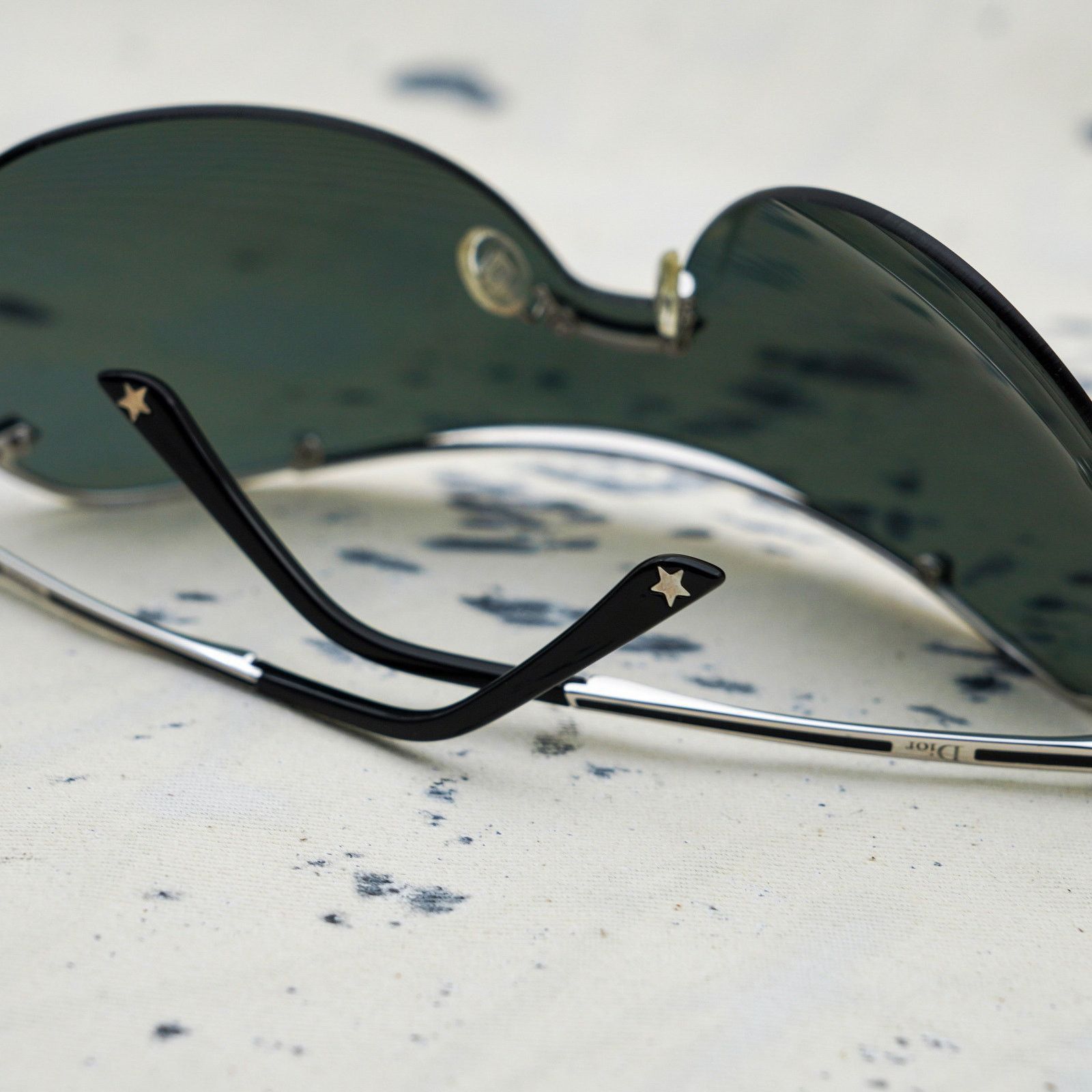 Dior Dior air 1 silver shield y2k rimless logo sunglasses Size ONE SIZE - 9 Thumbnail