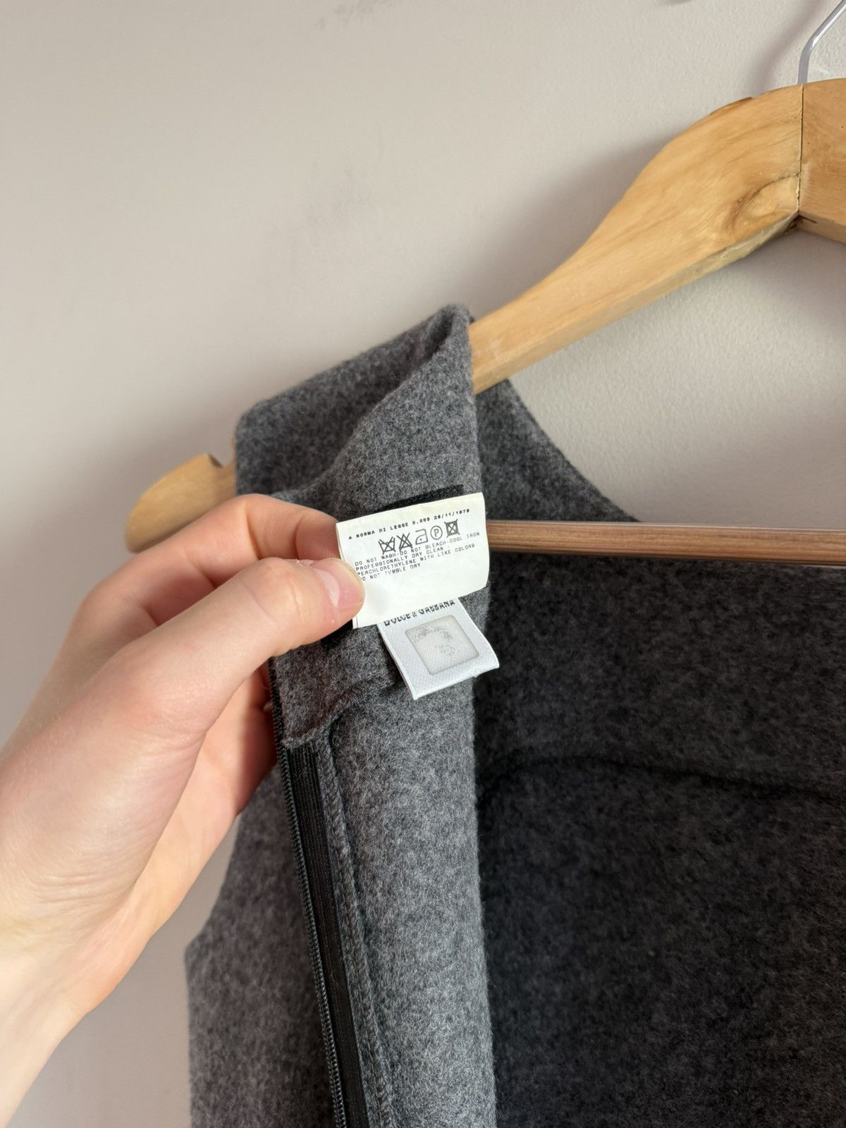 Dolce & Gabbana Vintage Dolce & Gabbana Grey Wool Sheath Dress IT40 Size S / US 4 / IT 40 - 8 Thumbnail