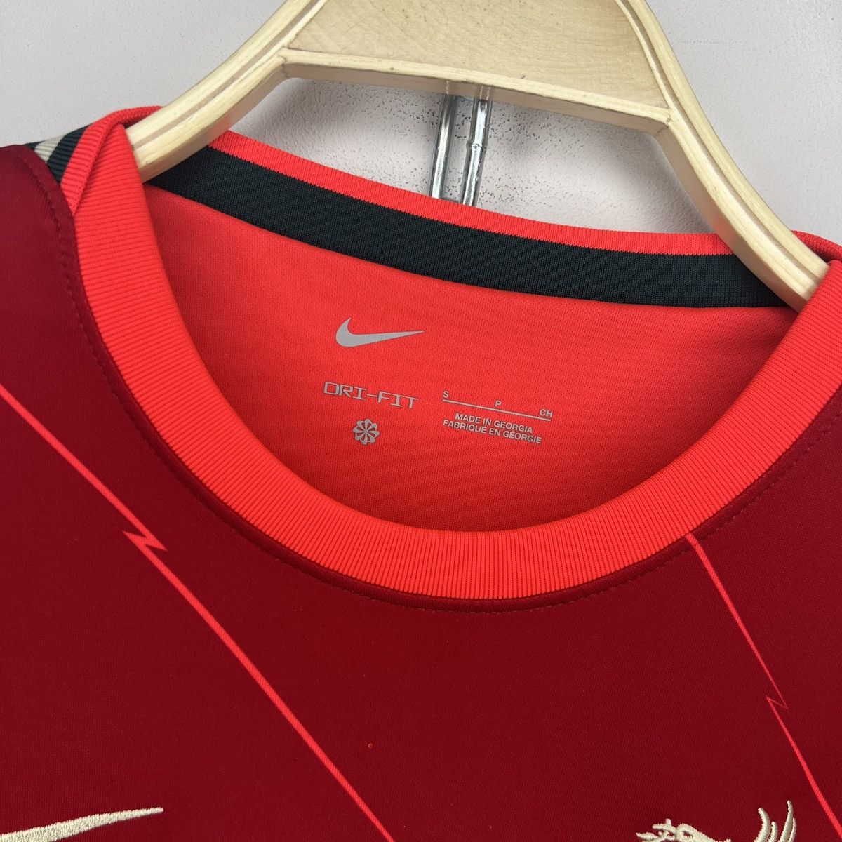 New Balance Vintage New Balance Liverpool Soccer Jersey Football Tee Y2K Size US S / EU 44-46 / 1 - 5 Thumbnail