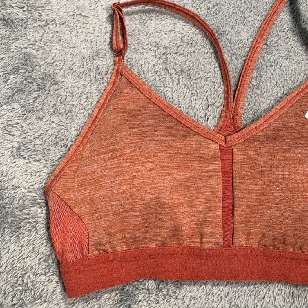 Nike Nike Sports Bra Womens M Pink Bra Regular Size Nike Sports Bra Womens M Pink Size ONE SIZE - 2 Thumbnail