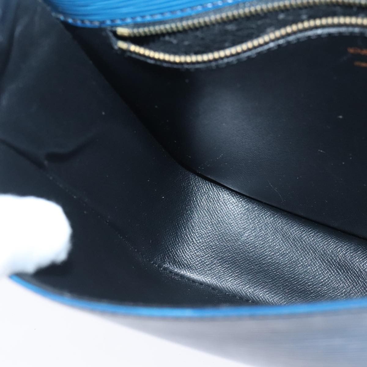 Louis Vuitton LOUIS VUITTON Epi Saint Cloud GM Shoulder Bag Toledo Blue Size ONE SIZE - 16 Thumbnail