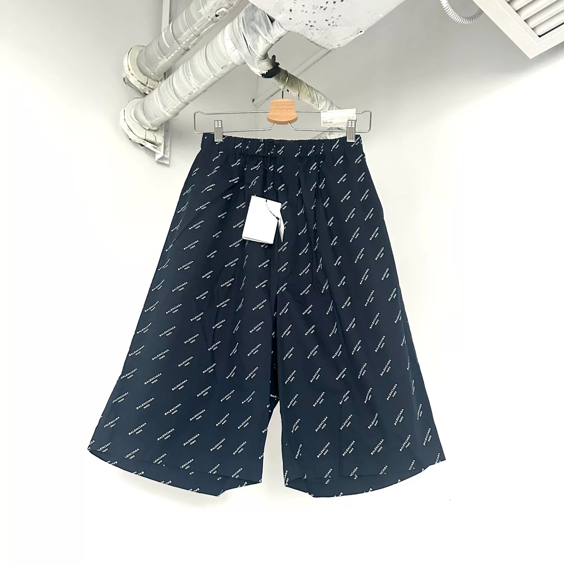 Balenciaga Balenciaga Blue Logo Print Shorts Size US 30 / EU 46 - 1 Thumbnail