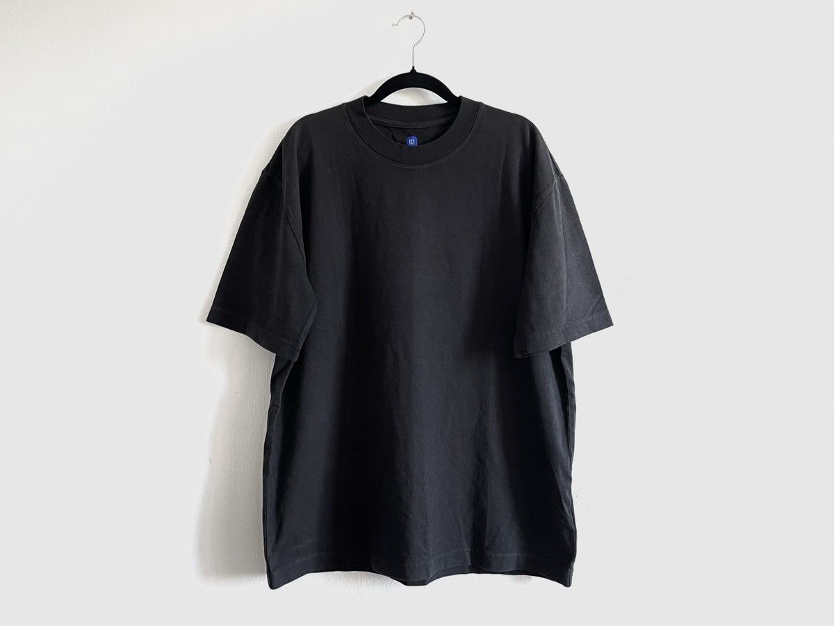 【Yeezy】 TWO Box T-Shirt Black / 追跡付 Yeezy Shirt Unreleased | Grailed