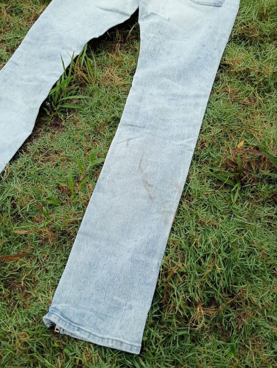 GOSTAR DE FUGA Gostar De Fuga Japan Ankle Zip Distressed Jeans Size US 33 - 12 Thumbnail