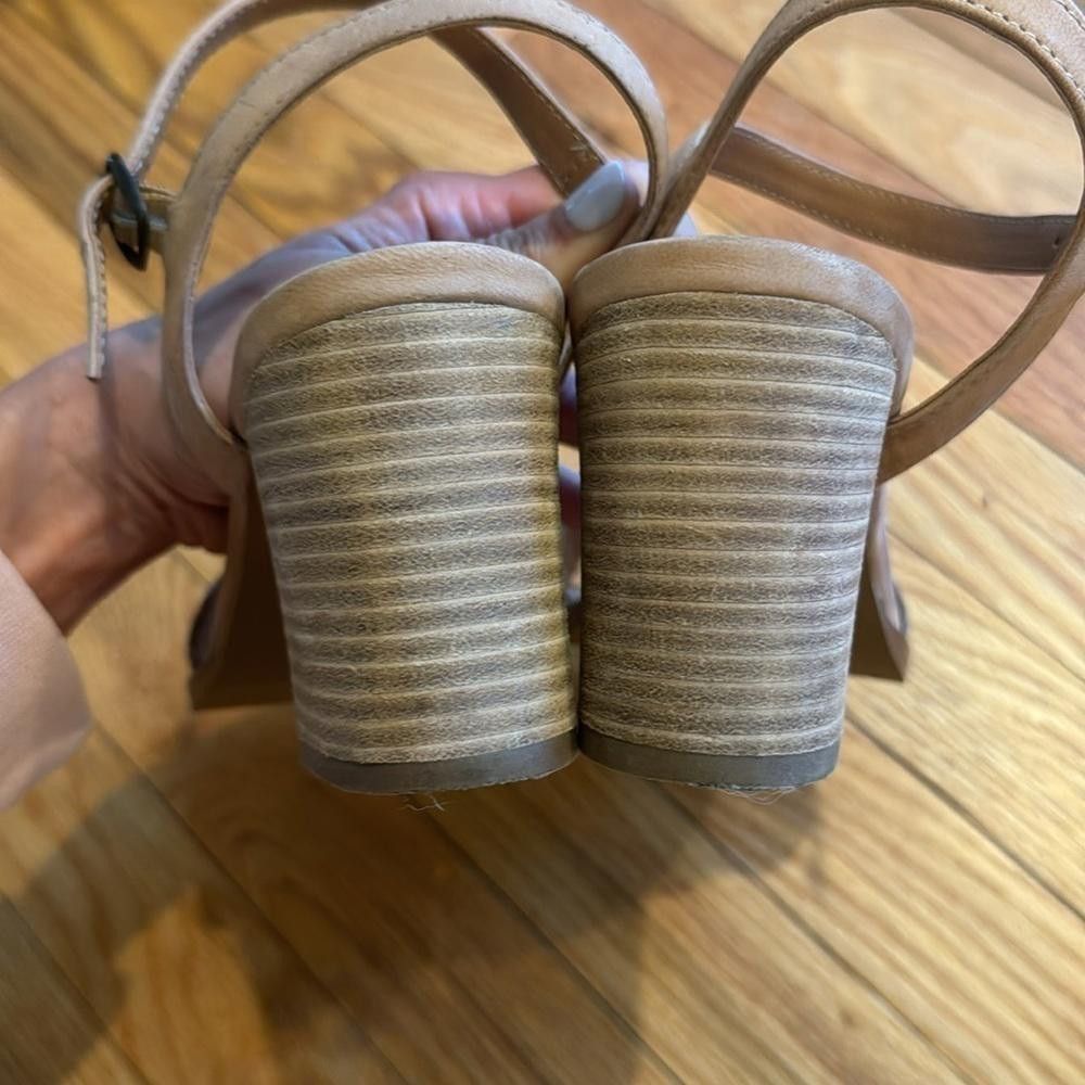 Kim Jones Joie Beige Block Heels Size 8.5 Size US 8.5 / IT 38.5 - 6 Thumbnail