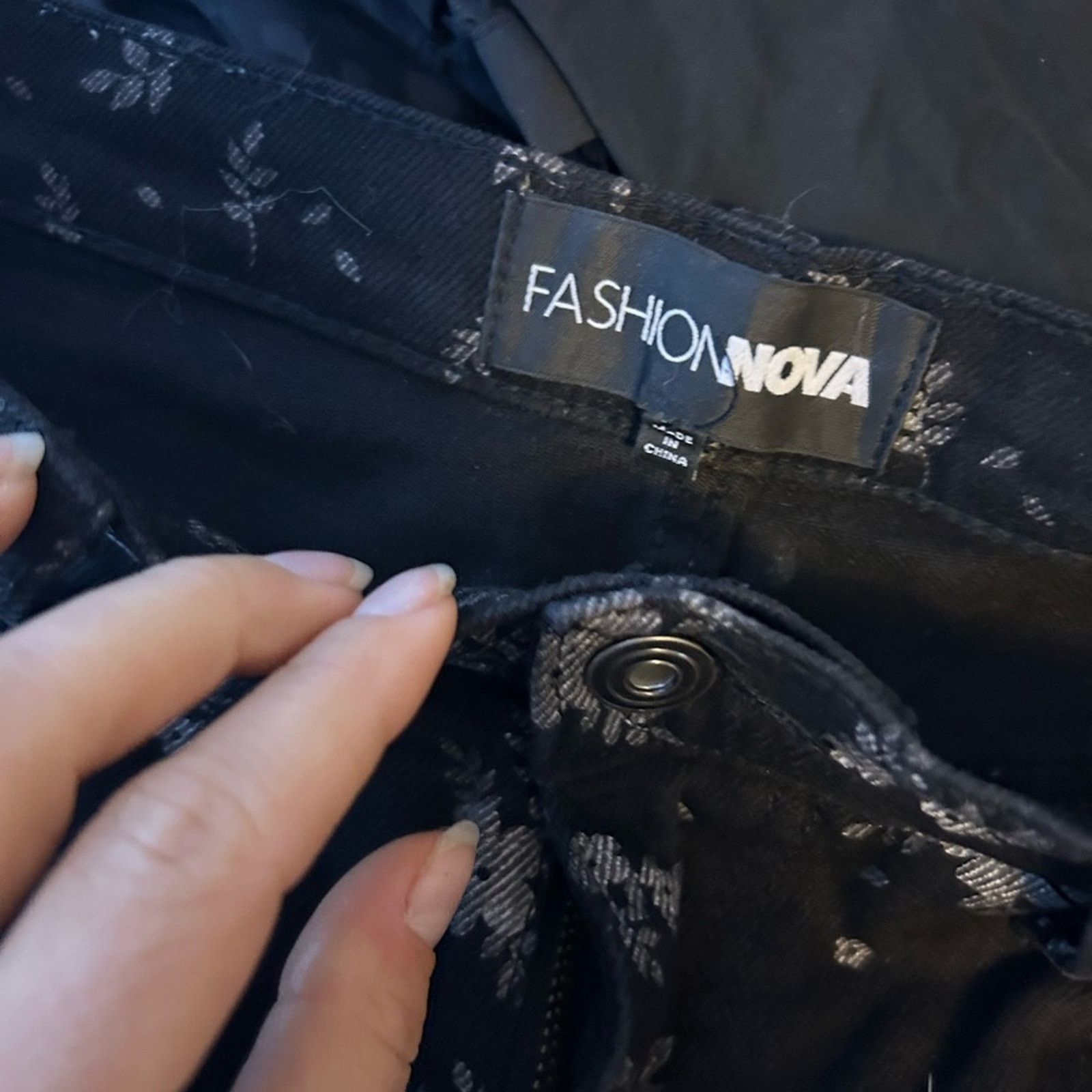 Other Fashion Nova Ditsy Floral Straight Leg Jeans Size 29" - 5 Thumbnail