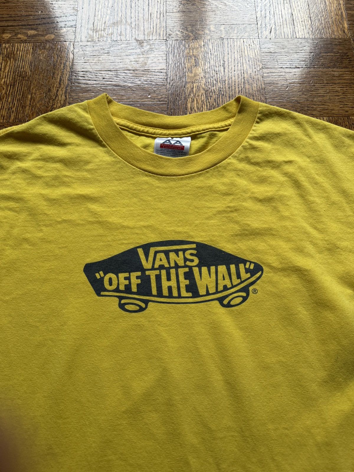 Vintage Vintage 90s Vans Off the Wall Logo Graphic Tee Size US L / EU 52-54 / 3 - 3 Thumbnail