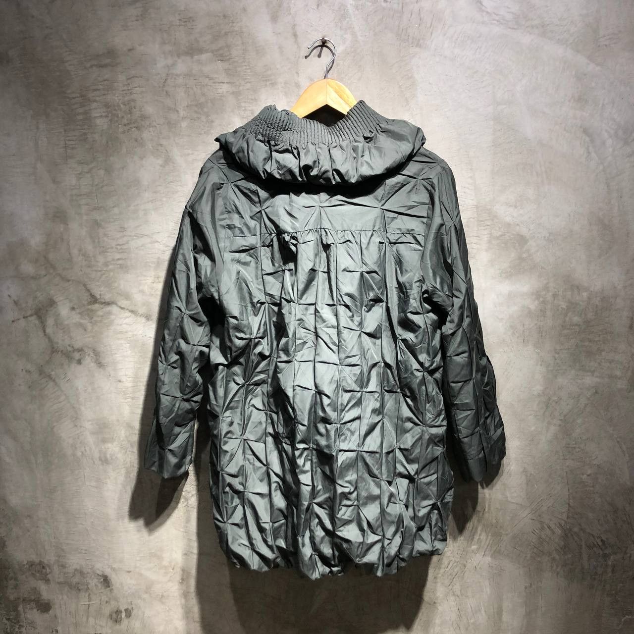 Lanvin Lanvin Avant Garde Geometric Pleated oversize jacket Size US L / EU 52-54 / 3 - 2 Thumbnail