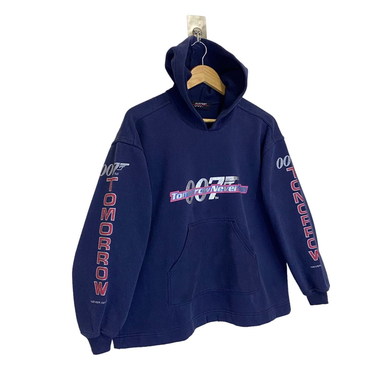 Other Vintage James Bond 007 Tomorrow Neverdies Pullover Hoodie Size US S / EU 44-46 / 1 - 2 Thumbnail