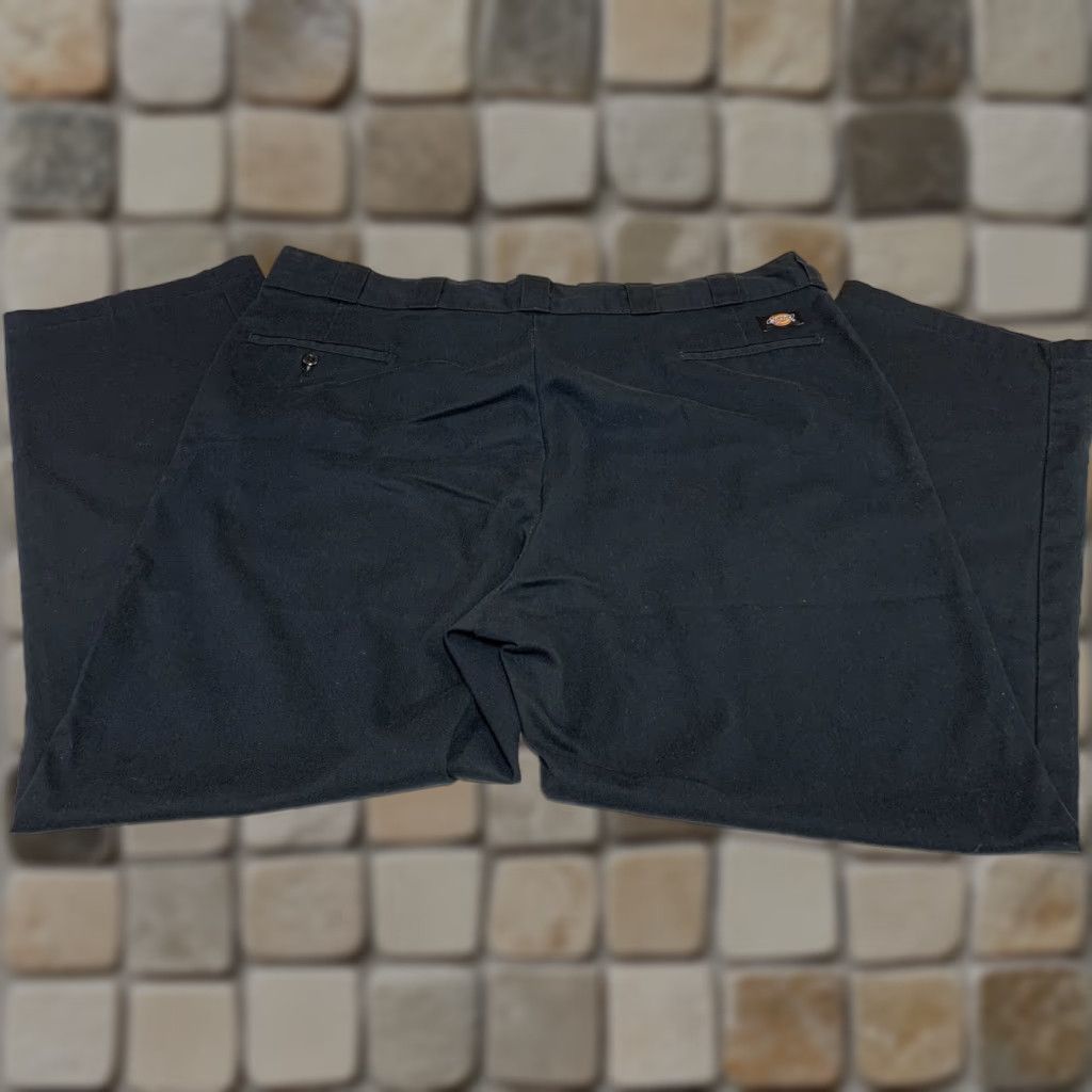 Dickies DICKIES 874 Original Fit Work Pants Black 45x31 Poly Blend Men's Regular Straight Front Pockets Vintage No 874 Original Fit? Size US 44 / EU 60 - 1 Thumbnail