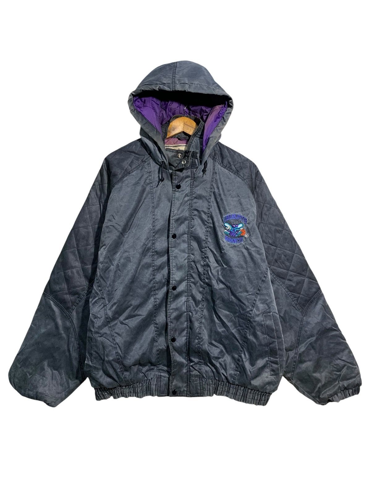 NBA 🔥VTG CHARLOTTE HORNETS NBA HOODIE JACKETS Size US L / EU 52-54 / 3 - 5 Thumbnail