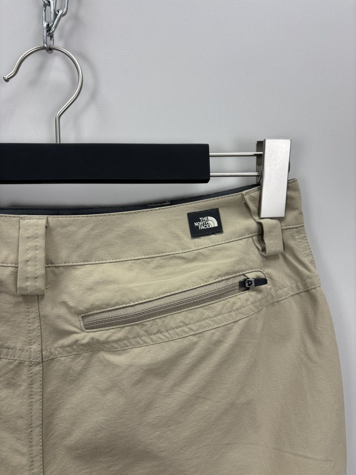 The North Face Mens shorts The North Face Size 30 Color Beige Size US 30 / EU 46 - 6 Thumbnail