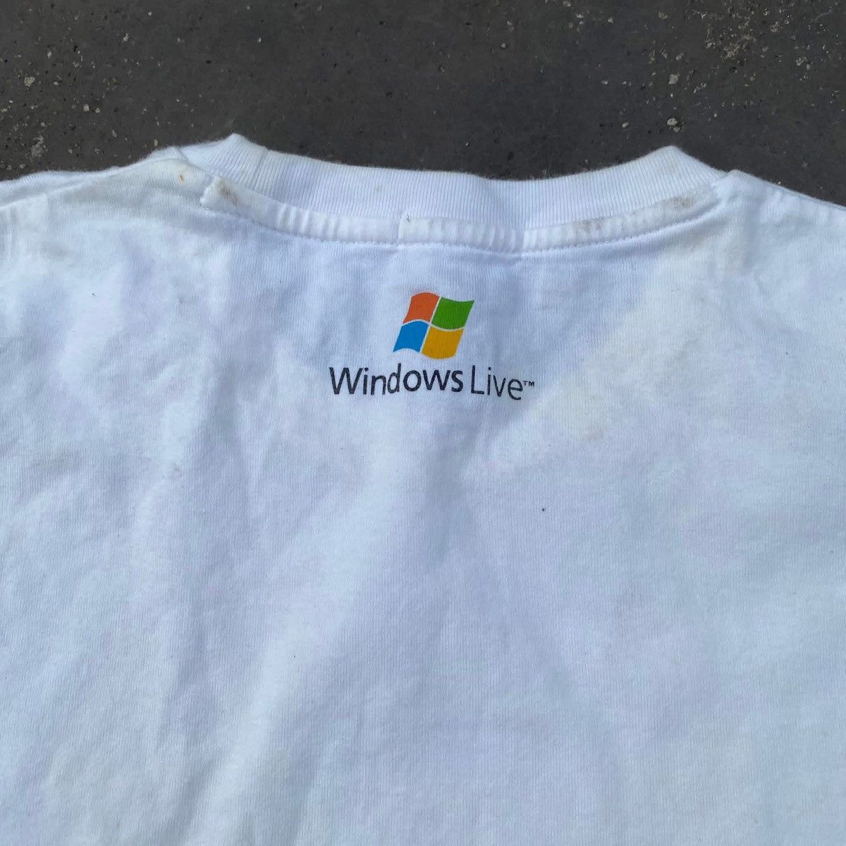 Uniqlo RARE ‼️ Windows Live Size US M / EU 48-50 / 2 - 3 Thumbnail