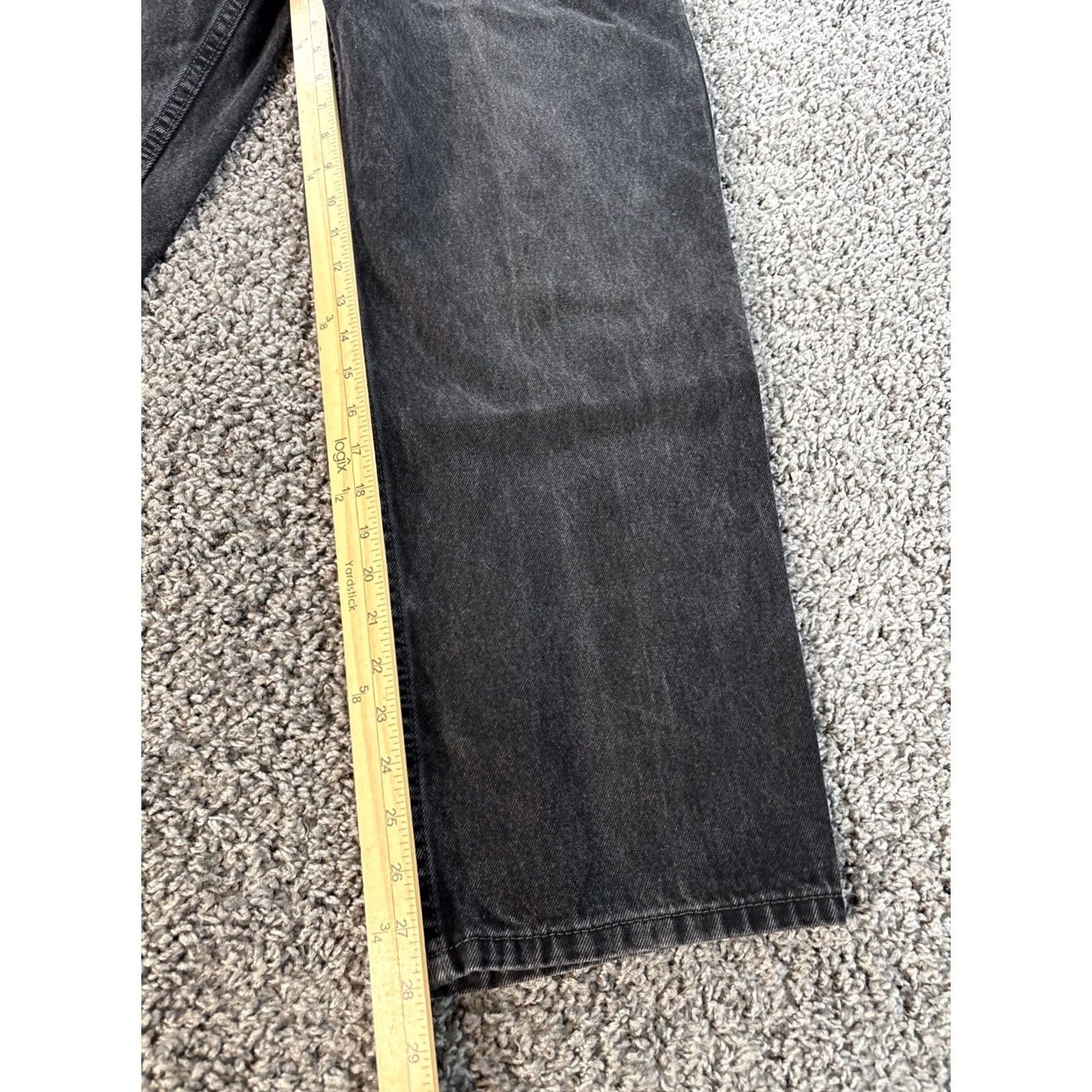Levi's VINTAGE Levi's 550 Jeans Men's 38x28 Black Distressed Baggy Wide Skate Denim 90s Grunge Mens Size US 38 / EU 54 - 2 Thumbnail