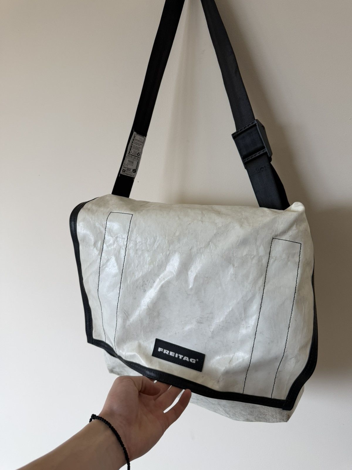 Freitag Freitag Recycled White Crossbody Big Messenger Bag Size ONE SIZE - 2 Thumbnail