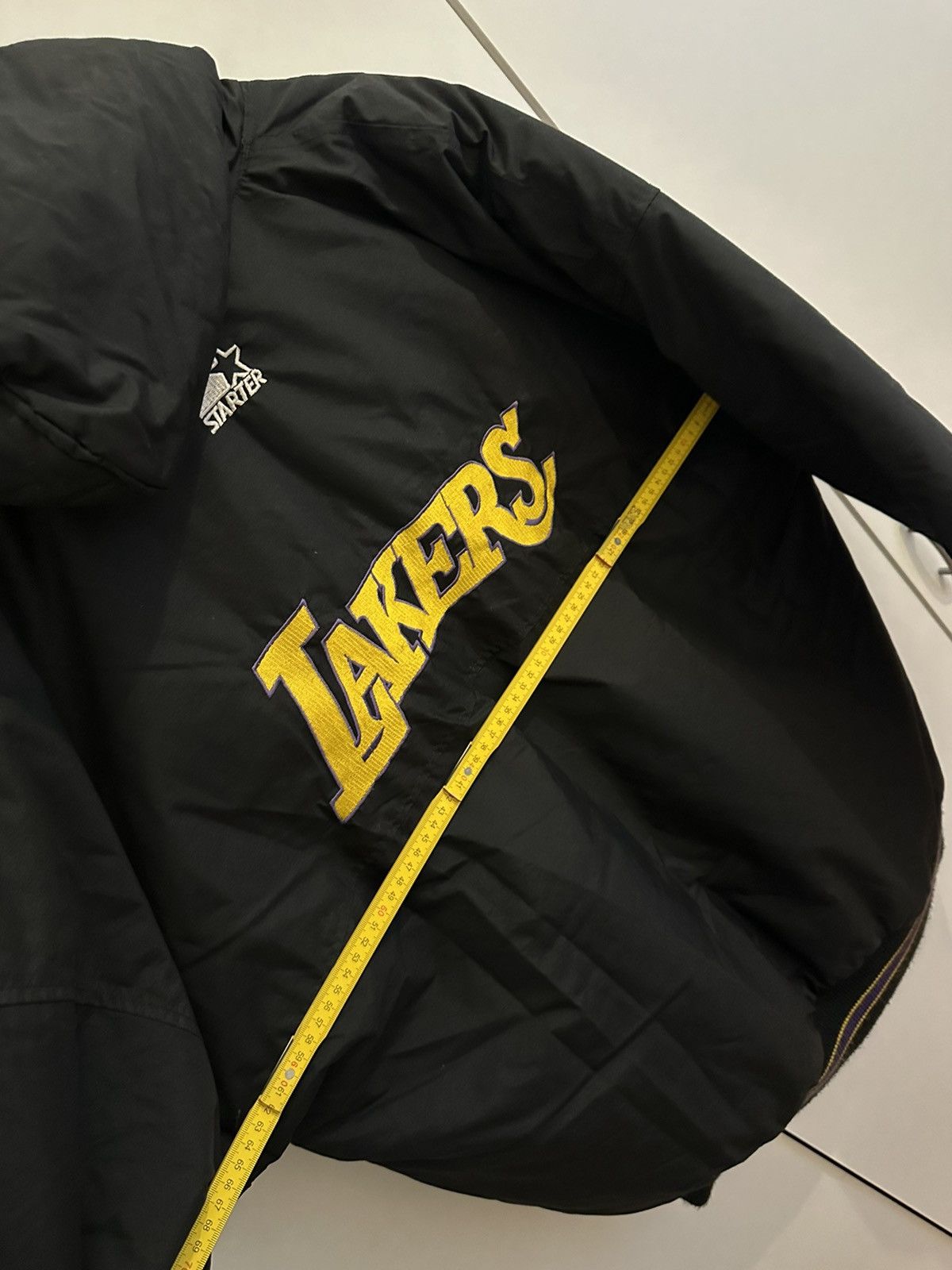 Starter Starter Jacket Los Angeles Lakers Size XL Vintage 90s Size US XL / EU 56 / 4 - 15 Thumbnail