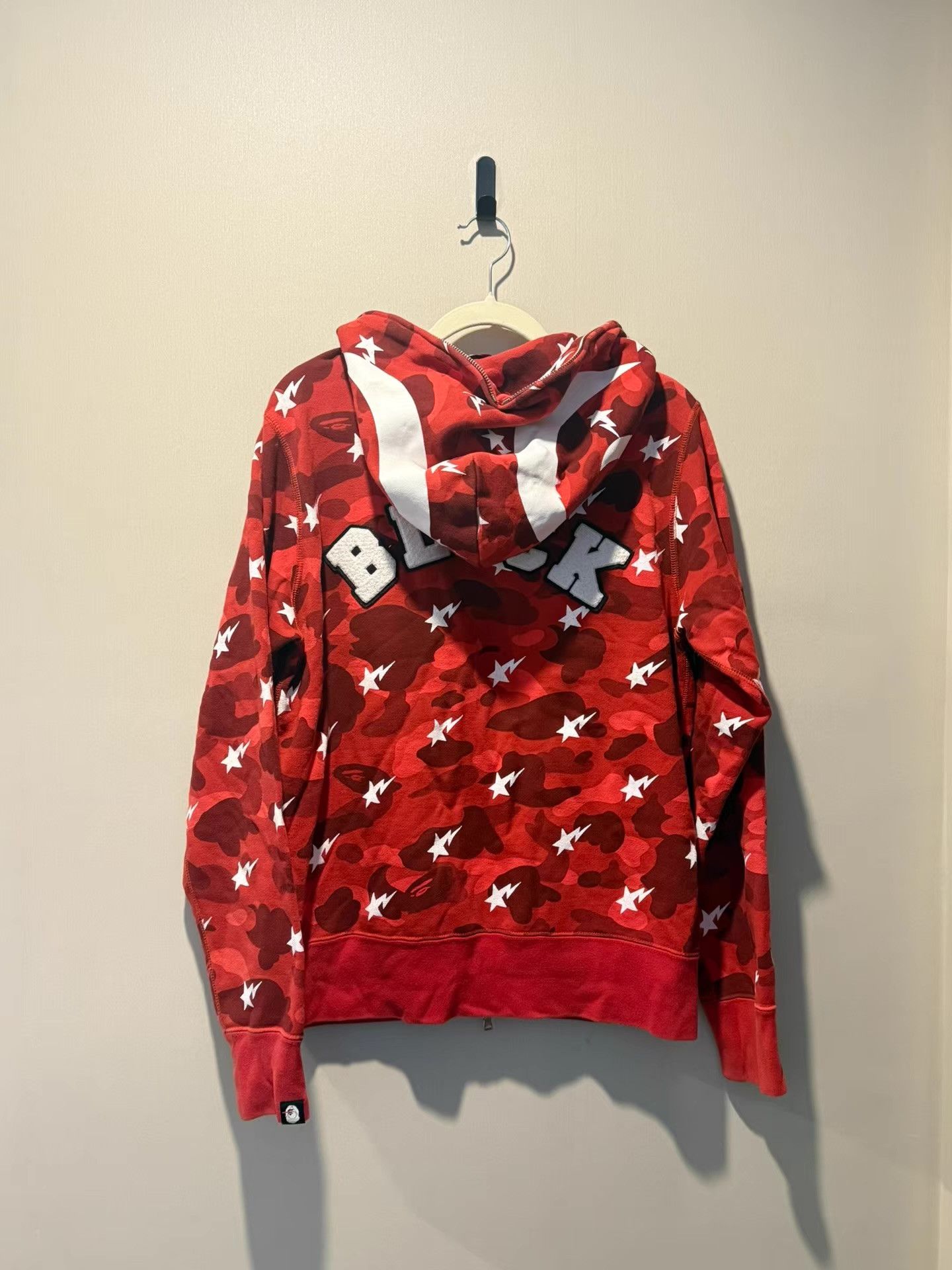 Bape BAPE × BLVCK Year of the Sheep Limited Edition Hoodie Q20 Size US M / EU 48-50 / 2 - 3 Thumbnail